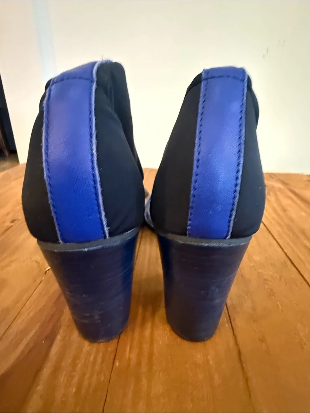 Seychelles & Corey Lynn Calter Black & Blue Heels. Size 7.